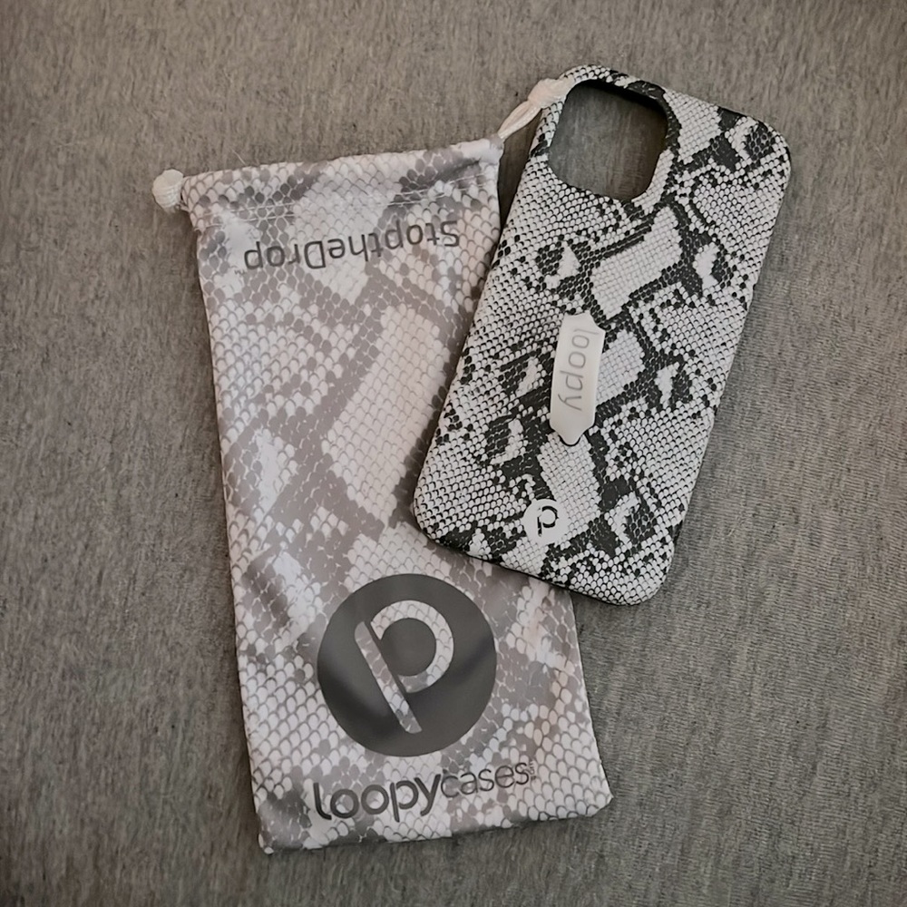 iPhone 12 Pro Snake Skin Loopy Case
